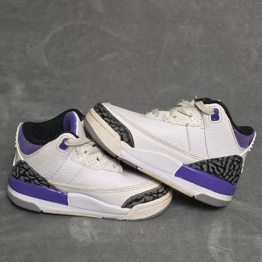 Jordan Baby Boy's 3 Retro (Infant/Toddler) White/Black/Dark‎ Iris/Cement Grey 6C